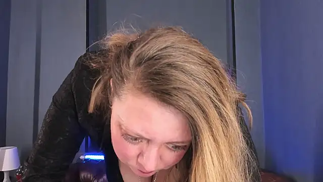 JesiaFoxi online show from 01.13.25