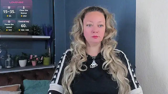 JesiaFoxi online show from 10.02.25