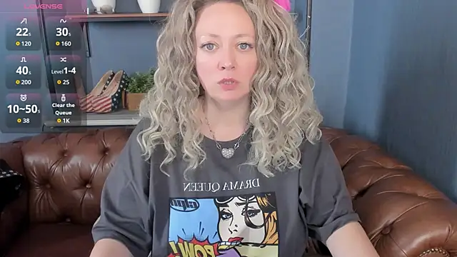 Snapshot of JesiaFoxi chatting on 05.18.26 JesiaFoxi online show from 05.18.26