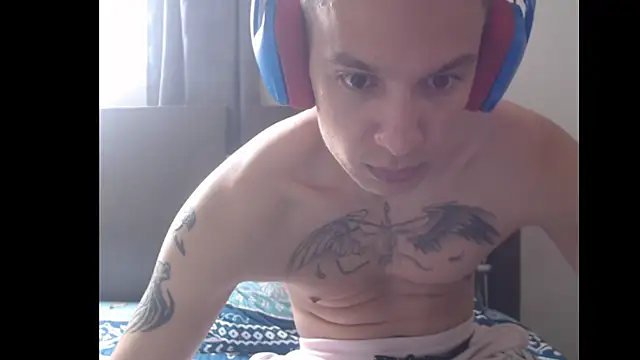 Snapshot of Tobicutee chatting on 04.29.26 Tobicutee online show from 04.29.26