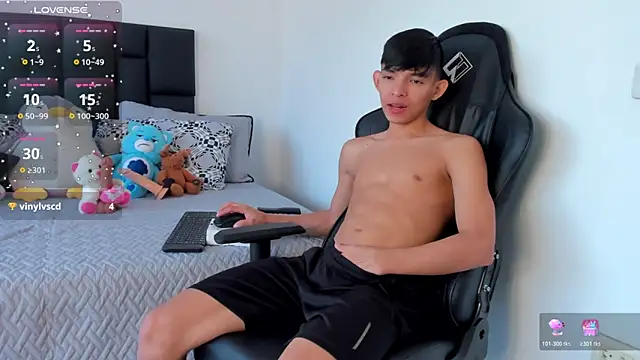 Tonny twink  online show from 12.19.25