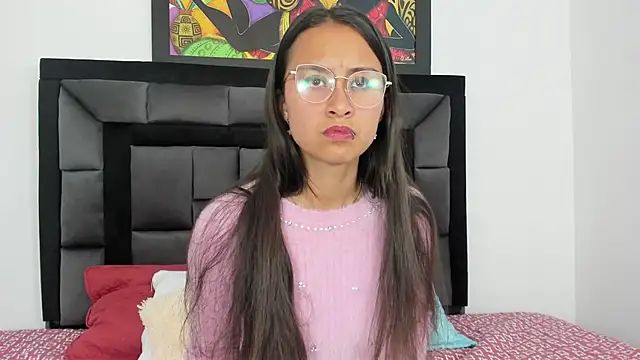 Snapshot of tatiana_valencia chatting on 03.18.25 tatiana valencia online show from 03.18.25