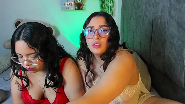 maddie-and-chelsea- online show from 11.13.25