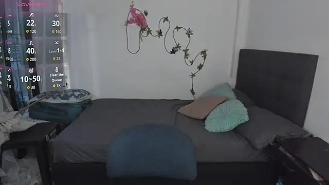 Judychase2 online show from 10.28.25