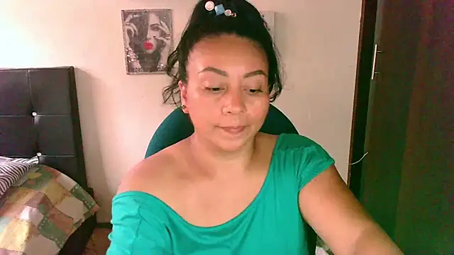 zaray bella online show from 04.10.26