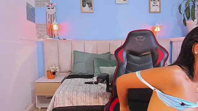 lyzzi smith01 online show from 01.03.25