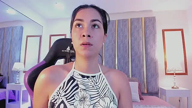 lyzzi smith01 online show from 02.14.25