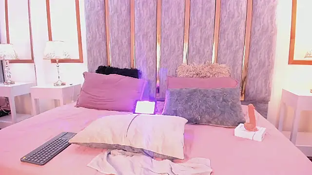 lyzzi smith01 online show from 03.05.25