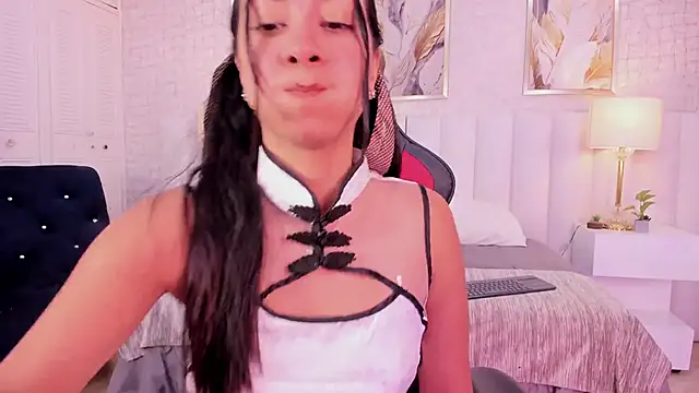 lyzzi smith01 online show from 10.06.25