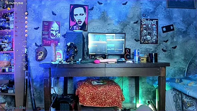 Snapshot of KuromiRacer_ chatting on 03.07.25 KuromiRacer  online show from 03.07.25