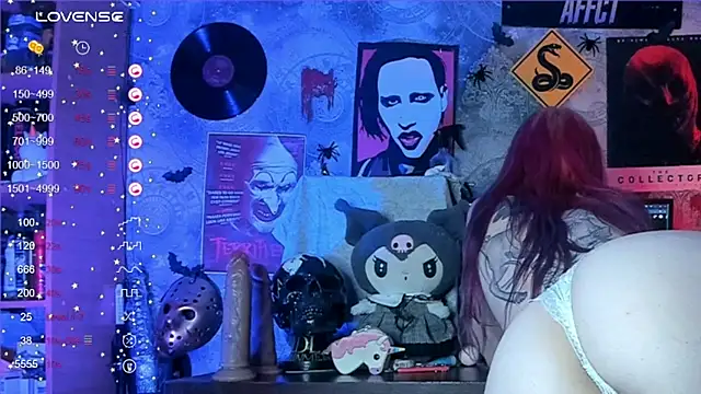 Snapshot of KuromiRacer_ chatting on 10.16.25 KuromiRacer  online show from 10.16.25