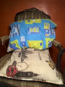 Snapshot of moody1996- chatting on 11.18.25 moody1996- online show from 11.18.25