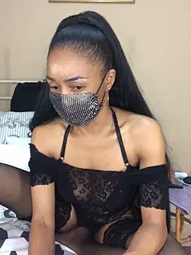 Snapshot of niccki3 chatting on 01.14.25 niccki3 online show from 01.14.25