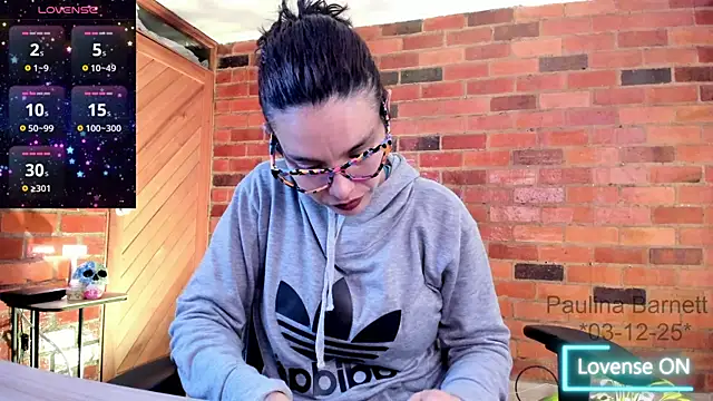 paulinabarnett- online show from 12.04.25