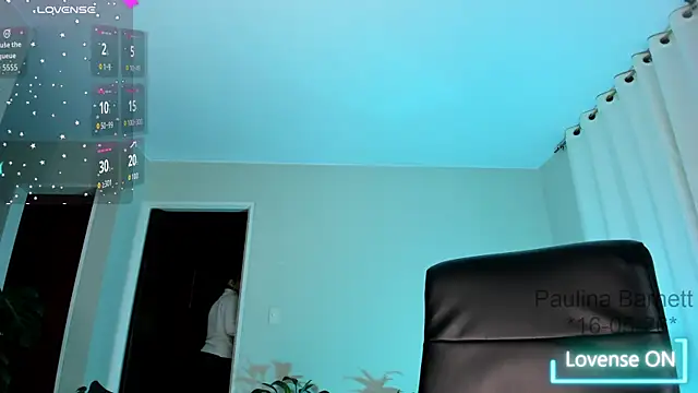 Snapshot of paulinabarnett- chatting on 05.17.26 paulinabarnett- online show from 05.17.26
