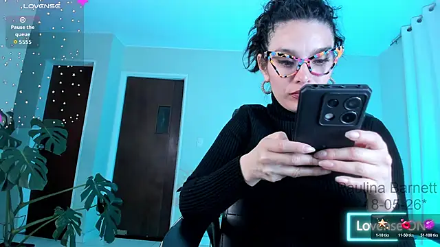 Snapshot of paulinabarnett- chatting on 05.19.26 paulinabarnett- online show from 05.19.26