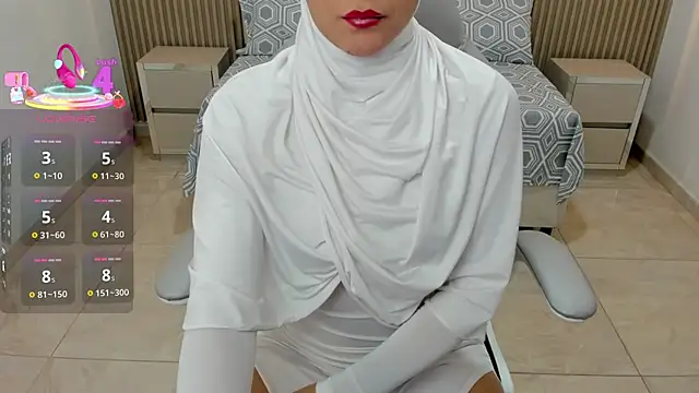 Snapshot of Hanaa_latif chatting on 03.20.25 Hanaa latif online show from 03.20.25