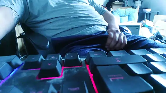 slickwill123 online show from 04.17.26