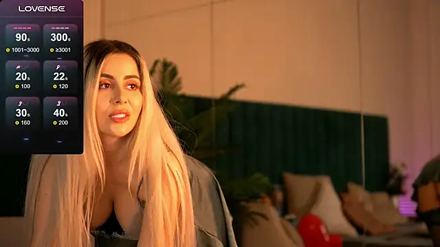 Kylie Benton online show from 03.06.25