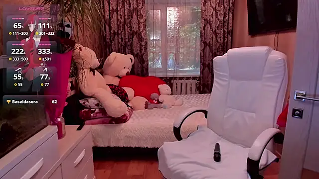 Snapshot of Viki__love__ chatting on 08.02.26 Viki love online show from 08.02.26