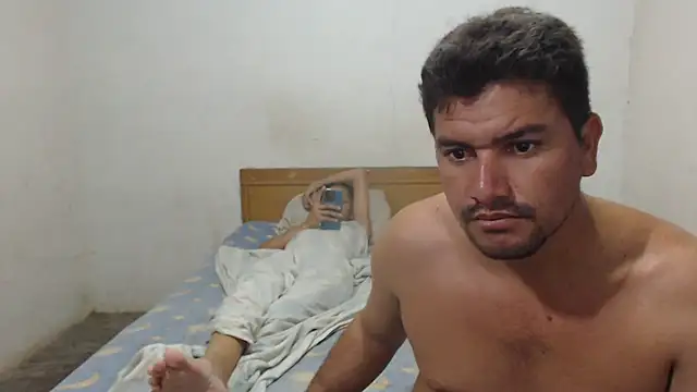 Snapshot of KateAndSimon chatting on 02.13.25 KateAndSimon online show from 02.13.25