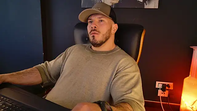 Snapshot of AngeloEric chatting on 02.27.26 AngeloEric online show from 02.27.26