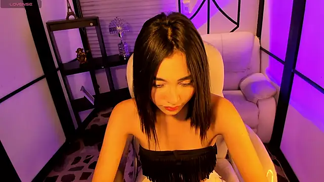 lilithTeen1  online show from 12.21.24