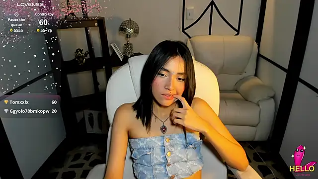 lilithTeen1  online show from 01.05.25