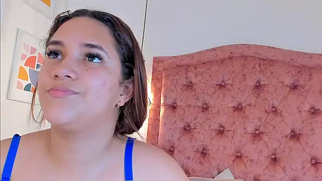 Snapshot of aprill21_ chatting on 12.10.24 aprill21 online show from 12.10.24