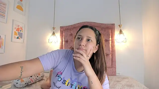 Snapshot of aprill21_ chatting on 02.27.25 aprill21 online show from 02.27.25