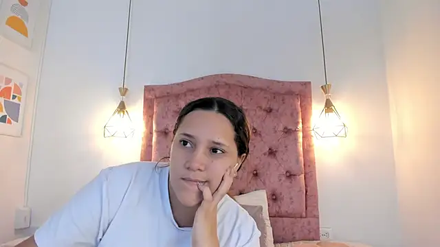 Snapshot of aprill21_ chatting on 03.03.25 aprill21 online show from 03.03.25