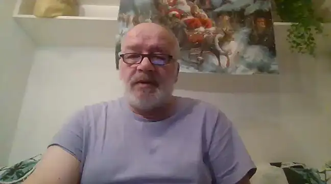 Snapshot of Belko7 chatting on 01.04.25 Belko7 online show from 01.04.25