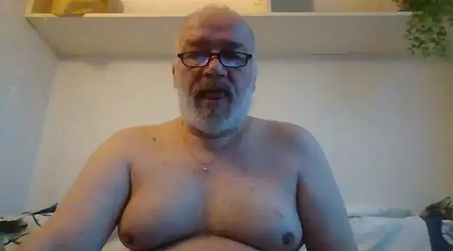 Snapshot of Belko7 chatting on 01.12.25 Belko7 online show from 01.12.25