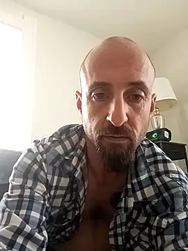 Snapshot of armdy371 chatting on 10.09.25 armdy371 online show from 10.09.25