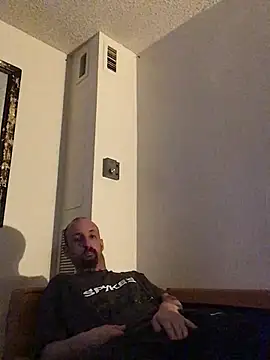 Snapshot of armdy371 chatting on 03.27.26 armdy371 online show from 03.27.26