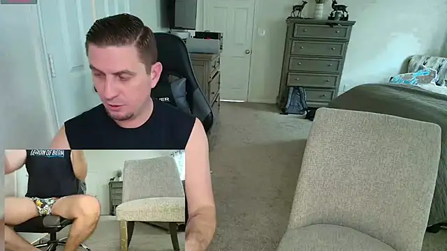 Snapshot of YourAvgNeighbors chatting on 02.25.26 YourAvgNeighbors online show from 02.25.26