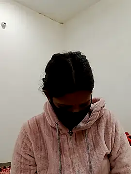 Snapshot of _SonPari_ chatting on 01.19.25 SonPari online show from 01.19.25