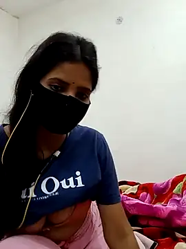 Snapshot of _SonPari_ chatting on 01.19.25 SonPari online show from 01.19.25