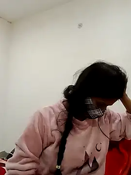 Snapshot of _SonPari_ chatting on 01.21.25 SonPari online show from 01.21.25