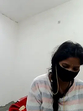 Snapshot of _SonPari_ chatting on 01.31.25 SonPari online show from 01.31.25