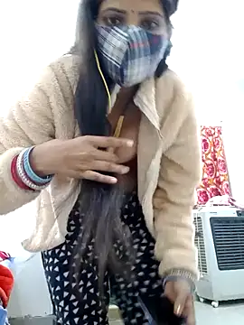 Snapshot of _SonPari_ chatting on 02.06.25 SonPari online show from 02.06.25