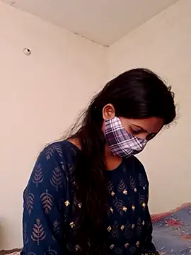 Snapshot of _SonPari_ chatting on 02.16.25 SonPari online show from 02.16.25