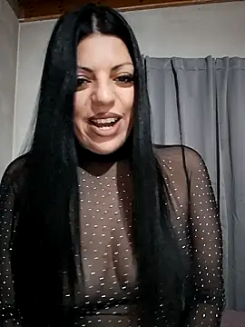 Snapshot of Paulitta- chatting on 04.25.26 Paulitta- online show from 04.25.26