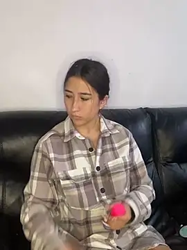 Snapshot of _Luuna chatting on 03.10.25  Luuna online show from 03.10.25