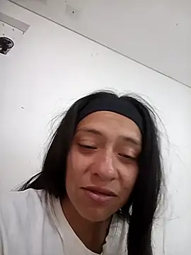 Snapshot of loren3124 chatting on 04.21.26 loren3124 online show from 04.21.26