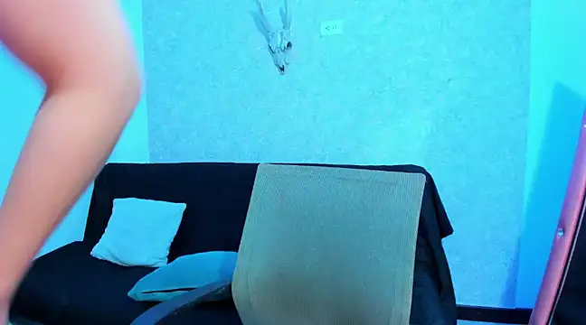 Snapshot of AliciaChelios chatting on 12.06.24 AliciaChelios online show from 12.06.24