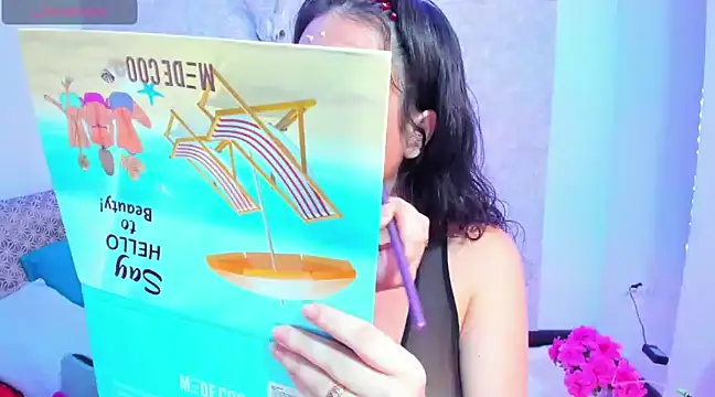 Snapshot of AliciaChelios chatting on 01.13.25 AliciaChelios online show from 01.13.25