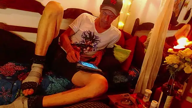 laye19 online show from 02.12.26