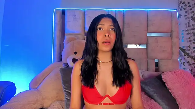 KarolRojas  online show from 02.03.25