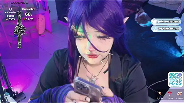 Snapshot of toky_doll chatting on 07.12.26 toky doll online show from 07.12.26